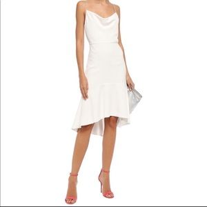 Alice and Olivia- Adrina White MIDI Crepe dress 🤍
